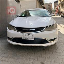 Chrysler 200